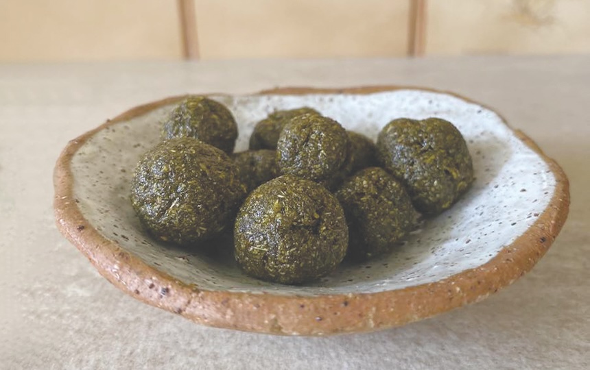 Electuaries are a paste made by combining powdered herbs and honey. To make it, put powdered herb into a small bowl or jar, and add honey until you make a paste. 