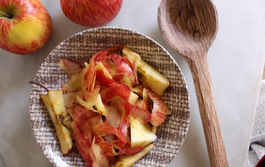 apple scrap vinegar