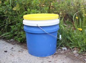 How to make your own bokashi bucket