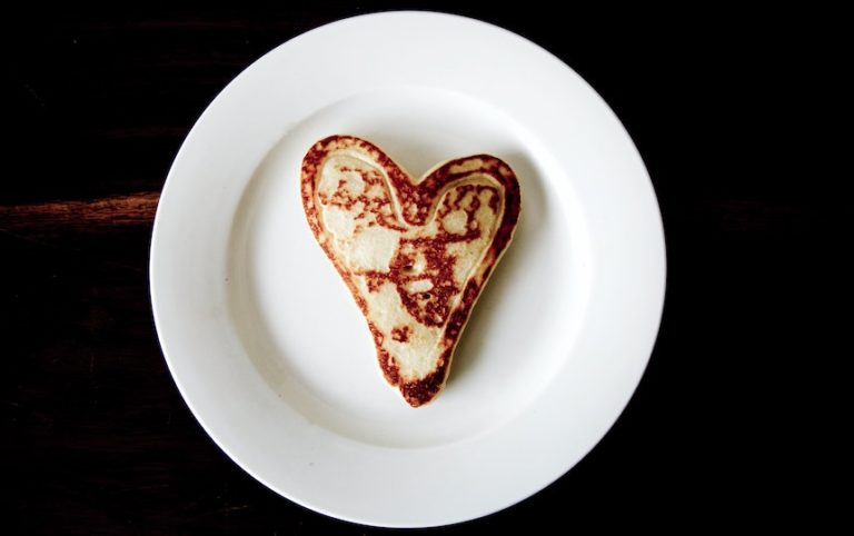 How To Care For Your Sourdough Starter When You Go On Holidays glen-carrie-4UI0mgx4has-unsplash