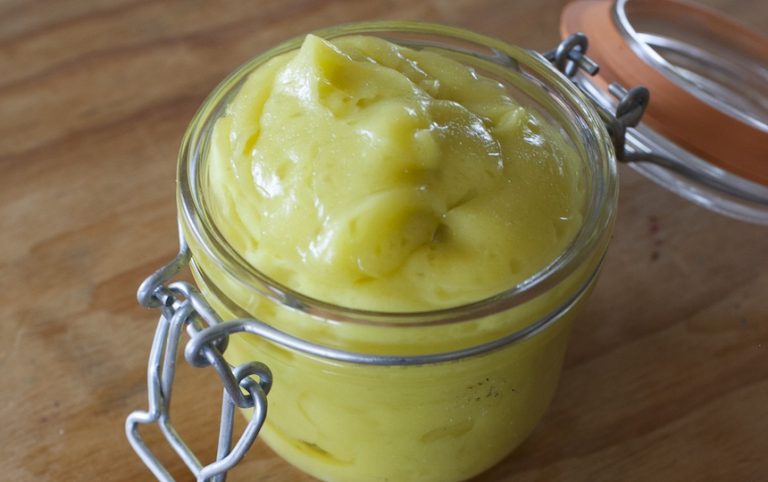 How To Make Plastic Free Moisturiser