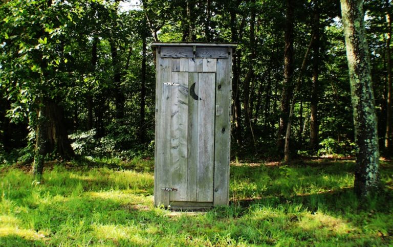 5 Tips To Keep Your Composting Toilet Odour-Free