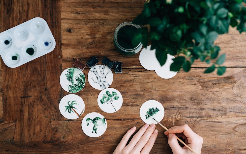 Zero waste living sustainable Christmas decorations